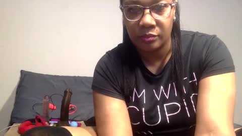 Snapshot of riversaint chatting on 12-14-24, 02:21 River Saint online show from 12-14-24, 02:21