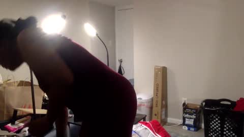 Snapshot of riversaint chatting on 12-15-24, 10:37 River Saint online show from 12-15-24, 10:37