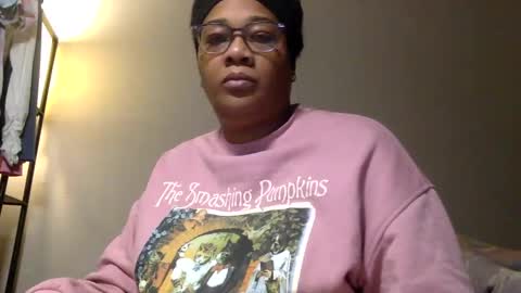 Snapshot of riversaint chatting on 12-25-24, 12:48 River Saint online show from 12-25-24, 12:48