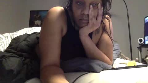 Snapshot of riversaint chatting on 03-10-25, 11:32 River Saint online show from 03-10-25, 11:32