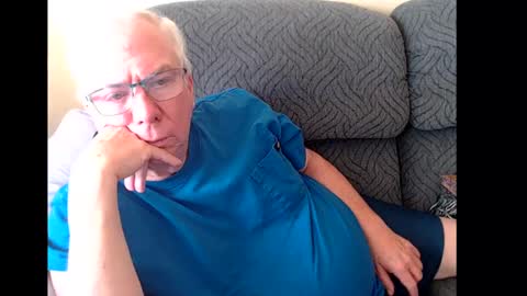 Snapshot of rk504 chatting on 12-31-24, 05:29 Ron online show from 12-31-24, 05:29