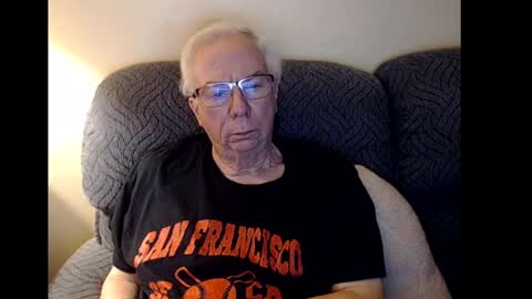 Snapshot of rk504 chatting on 01-09-25, 04:08 Ron online show from 01-09-25, 04:08