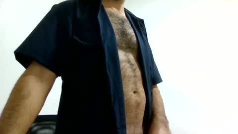 Snapshot of rnero67 chatting on 06-18-26, 06:23 Rnero67 online show from 06-18-26, 06:23