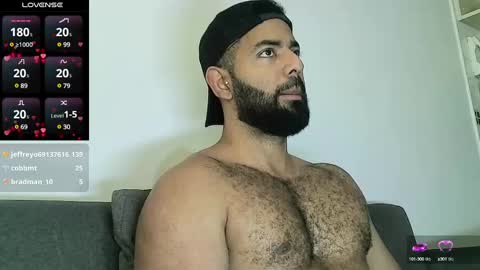 SebasRoa online show from 01-13-25, 06:49