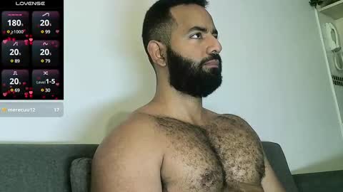 SebasRoa online show from 03-11-25, 02:07