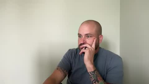 roadking1122 online show from 10-27-25, 03:38