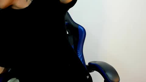 Roan Birkin online show from 10-27-25, 07:51