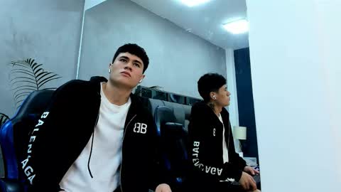 Roan Birkin online show from 11-20-25, 07:24