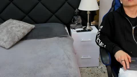 Roan Birkin online show from 03-23-26, 07:18