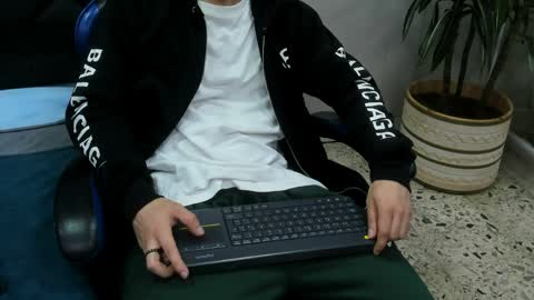 Roan Birkin online show from 04-01-26, 07:22