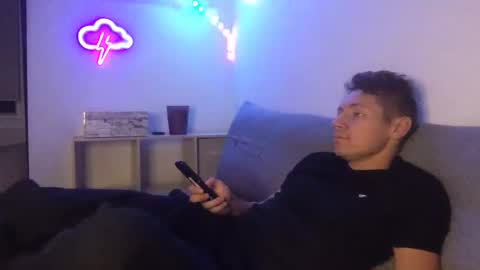 RoastingCorn online show from 12-20-24, 10:49