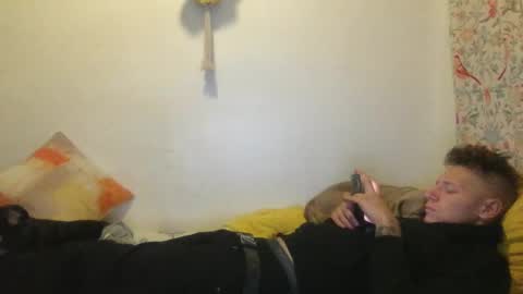 RoastingCorn online show from 03-11-25, 07:04