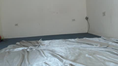 RoastingCorn online show from 11-12-25, 03:51