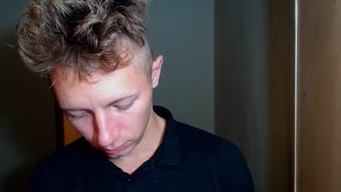 RoastingCorn online show from 12-04-25, 03:05