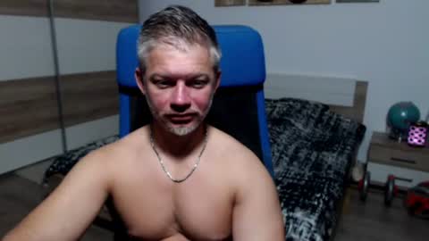 Snapshot of robbyshawz chatting on 07-07-26, 04:15 robbyshawz online show from 07-07-26, 04:15