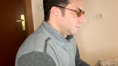 Snapshot of roberpierre_ho chatting on 02-22-26, 05:40 roberpierre_ho online show from 02-22-26, 05:40