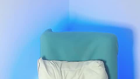 Stiven - online show from 11-17-25, 03:23