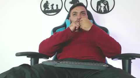 Stiven - online show from 12-15-25, 04:39