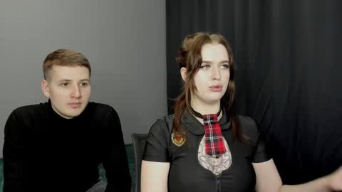 Snapshot of robert_lisa chatting on 01-07-25, 04:27 Lisa and Robert i am online all days 900 am GMT3 online show from 01-07-25, 04:27