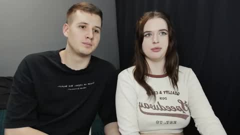 Snapshot of robert_lisa chatting on 02-10-25, 03:53 Lisa and Robert i am online all days 900 am GMT3 online show from 02-10-25, 03:53