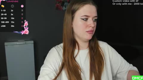 Snapshot of robert_lisa chatting on 02-06-26, 06:18 Lisa and Robert i am online all days 900 am GMT3 online show from 02-06-26, 06:18