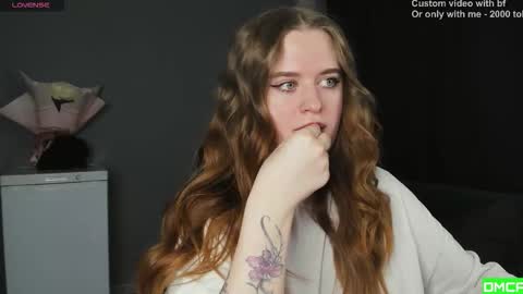 Snapshot of robert_lisa chatting on 02-15-26, 05:37 Lisa and Robert i am online all days 900 am GMT3 online show from 02-15-26, 05:37