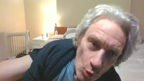 Snapshot of roberthorny69xxx chatting on 03-06-25, 11:25 Robert online show from 03-06-25, 11:25