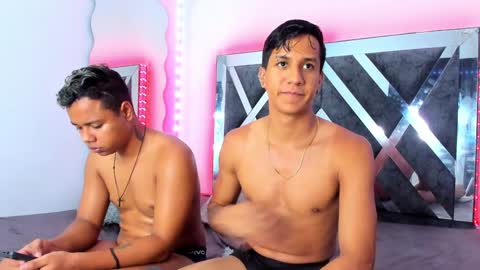 Robert Miller And Mael Thompson  online show from 12-07-24, 04:42