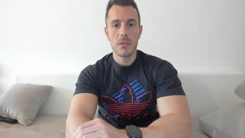 Snapshot of roberto4ever chatting on 05-25-26, 11:16 roberto4ever online show from 05-25-26, 11:16