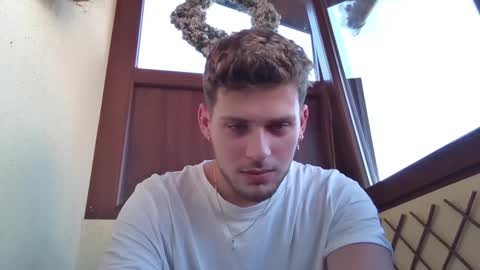 Snapshot of roberto_twink1 chatting on 12-19-24, 07:51 Roberto online show from 12-19-24, 07:51