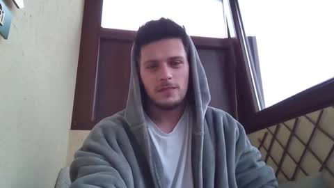 Snapshot of roberto_twink1 chatting on 10-27-25, 06:39 Roberto online show from 10-27-25, 06:39