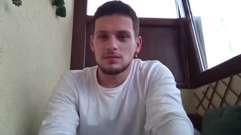 Roberto online show from 11-18-25, 06:40