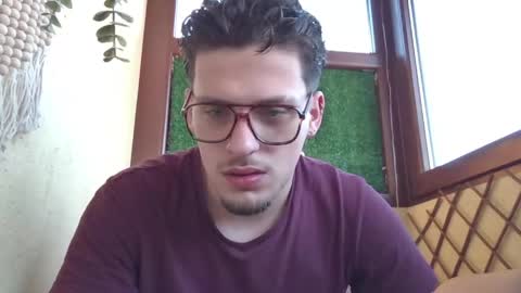 Snapshot of roberto_twink1 chatting on 04-27-26, 05:38 Roberto online show from 04-27-26, 05:38