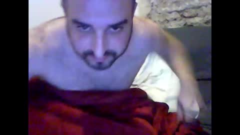 Snapshot of robertoredo chatting on 12-26-24, 08:42 Roberto online show from 12-26-24, 08:42