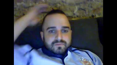 Snapshot of robertoredo chatting on 01-02-25, 12:13 Roberto online show from 01-02-25, 12:13