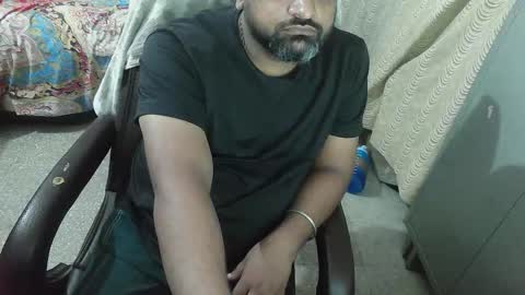 Snapshot of robin2010ken_ chatting on 11-10-25, 08:24 robin online show from 11-10-25, 08:24