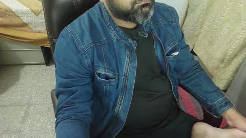 Snapshot of robin2010ken_ chatting on 11-30-25, 04:55 robin online show from 11-30-25, 04:55