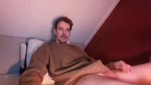 Snapshot of robin_sonx chatting on 12-15-24, 12:49 Robin online show from 12-15-24, 12:49