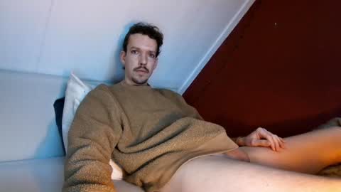 Snapshot of robin_sonx chatting on 01-19-25, 10:39 Robin online show from 01-19-25, 10:39