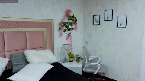 robin D online show from 10-27-25, 11:47