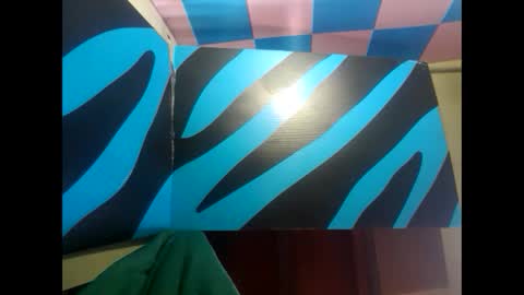 R online show from 02-07-25, 09:26