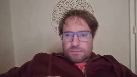 robinouhot online show from 03-04-25, 12:18