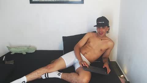 Snapshot of robisson_zack chatting on 11-11-25, 02:55 Robisson Zack online show from 11-11-25, 02:55