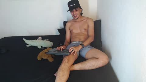 Robisson Zack online show from 04-11-26, 07:56