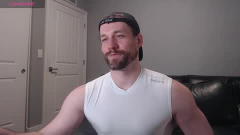 Snapshot of robknocks chatting on 09-19-25, 08:09 Rob Knocks online show from 09-19-25, 08:09