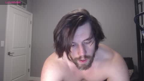 Snapshot of robknocks chatting on 11-05-25, 07:14 Rob Knocks online show from 11-05-25, 07:14