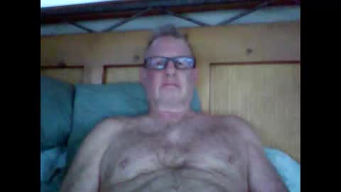 robo0000 online show from 02-09-26, 04:11