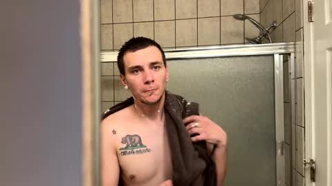 Rob witha 8 online show from 12-27-24, 02:47