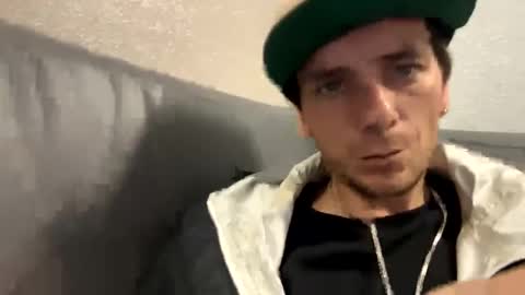 Rob witha 8 online show from 10-06-25, 03:59