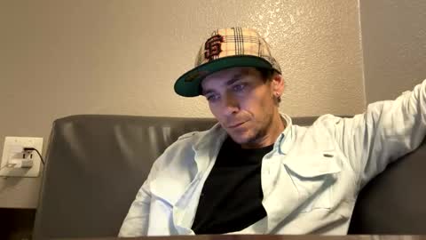 Rob witha 8 online show from 10-08-25, 04:59